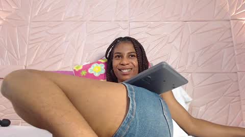 Snapshot of savory_pussy18 chatting on 12/12/24, 04:53 savory_pussy18 online show from 12/12/24, 04:53