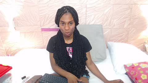 Snapshot of savory_pussy18 chatting on 01/30/25, 01:31 savory_pussy18 online show from 01/30/25, 01:31