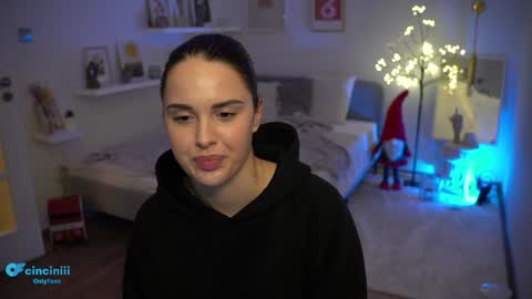 Naomi online show from 12/11/24, 10:49