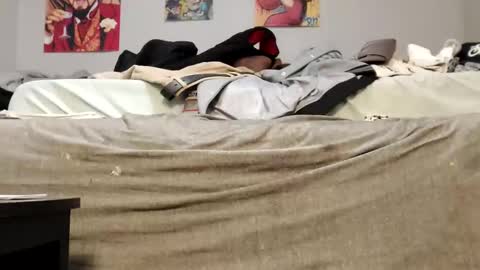 sayhi2mylilguy online show from 10/27/25, 02:37