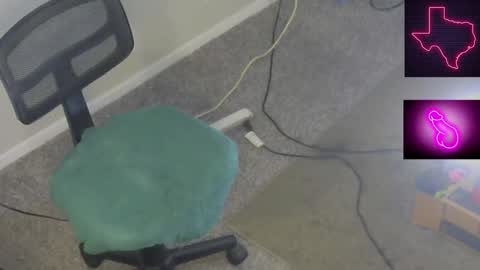 Cait or Caitlin online show from 11/22/25, 07:51