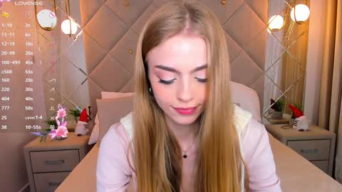 Snapshot of sayl0r_moon chatting on 02/01/25, 11:48 Kira GMT 7 Mon Thu-Sun 0800am-0200pm online show from 02/01/25, 11:48