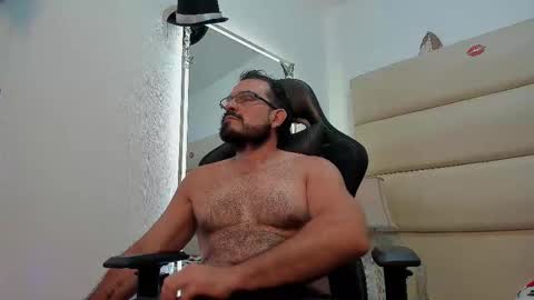 sebastian   muscleman  daddy   the better  latin  lover   online show from 11/11/25, 09:31