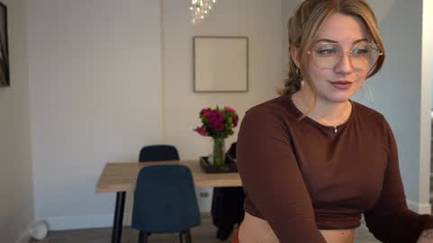 scarlajade online show from 01/31/25, 10:42