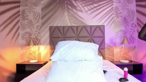 Scarleet online show from 11/11/25, 08:42