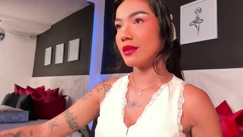 Snapshot of scarlet_castro chatting on 10/01/25, 04:35 Scarlet online show from 10/01/25, 04:35