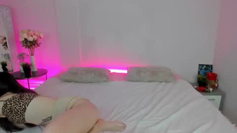 scarlet_cu1e online show from 01/26/25, 01:20