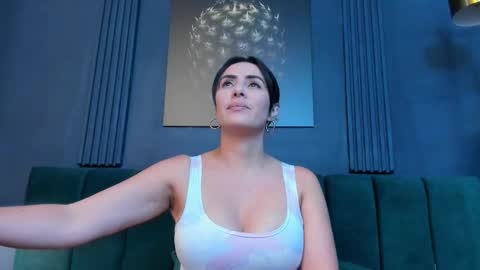 Scarlet Edwars online show from 11/20/25, 06:29