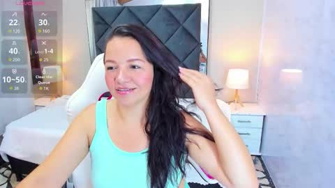 scarlet_lace1 online show from 10/15/25, 06:41