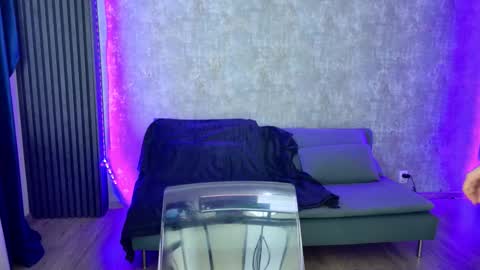 Amanda online show from 10/13/25, 04:01