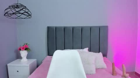 Scarlet  online show from 03/08/25, 04:50