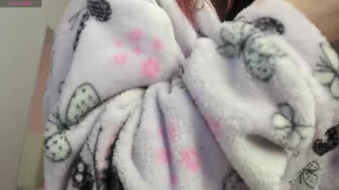 Scarlet  online show from 09/24/25, 01:20