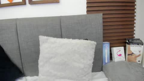 scarleth online show from 02/07/25, 09:05