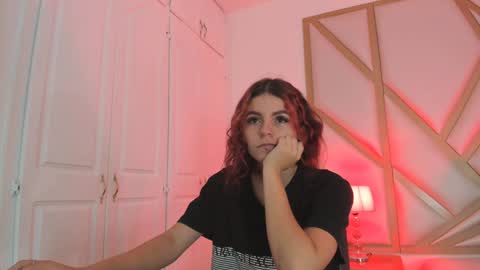 Snapshot of scarletpunk_ chatting on 12/13/24, 11:34 Scarlet online show from 12/13/24, 11:34