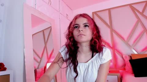 Snapshot of scarletpunk_ chatting on 01/15/25, 12:25 Scarlet online show from 01/15/25, 12:25