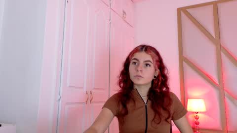 Snapshot of scarletpunk_ chatting on 02/20/25, 02:57 Scarlet online show from 02/20/25, 02:57