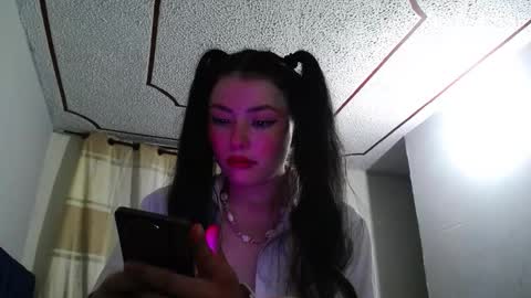 Snapshot of scarlett0510 chatting on 10/16/25, 03:29 scarlett0510 online show from 10/16/25, 03:29