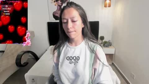 Scarlett online show from 02/18/25, 12:39