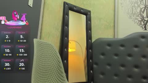 Snapshot of scarlett_foxxy_ chatting on 09/11/25, 11:21 Scarlett online show from 09/11/25, 11:21