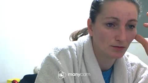 scarlett_queen01 online show from 02/10/25, 03:35