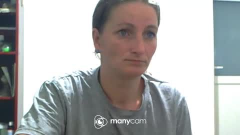 scarlett_queen01 online show from 09/24/25, 04:05