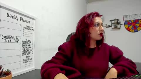 Snapshot of scarlett_sen chatting on 12/23/24, 01:56 Mistress Scarlett online show from 12/23/24, 01:56