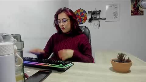 Snapshot of scarlett_sen chatting on 03/10/25, 01:10 Mistress Scarlett online show from 03/10/25, 01:10