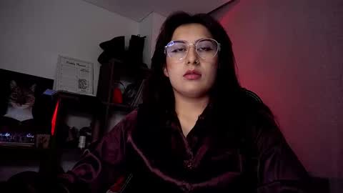 Snapshot of scarlett_sen chatting on 10/09/25, 03:54 Mistress Scarlett online show from 10/09/25, 03:54