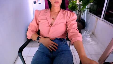 Snapshot of scarlett_sex2 chatting on 09/11/25, 05:46 scarlet online show from 09/11/25, 05:46