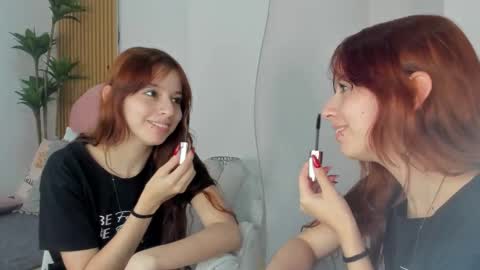 Snapshot of scarlett_smith_3 chatting on 11/25/25, 02:55 scarlett smith 3 online show from 11/25/25, 02:55