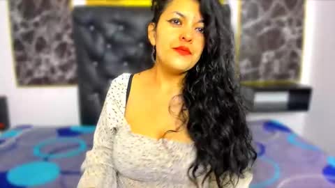 Snapshot of scarlett_w0lf chatting on 09/30/25, 03:17 Scarlett online show from 09/30/25, 03:17