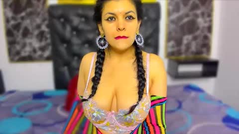 Snapshot of scarlett_w0lf chatting on 10/03/25, 03:20 Scarlett online show from 10/03/25, 03:20