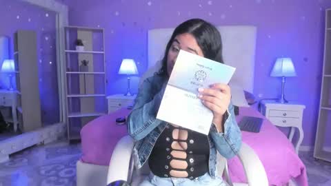 Snapshot of scarlette_15 chatting on 09/26/25, 03:10 Scarlette online show from 09/26/25, 03:10