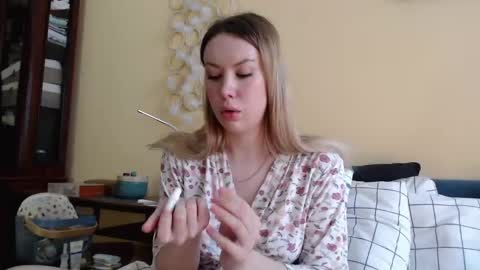 Scarlett online show from 02/19/25, 11:49