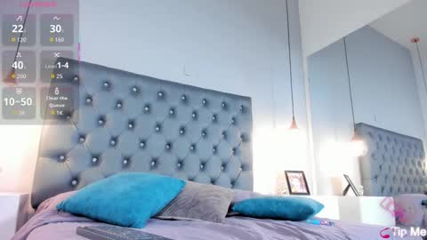 Scarlett online show from 10/31/25, 12:06