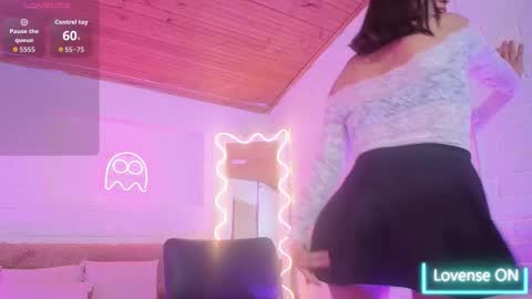 Snapshot of scarletth_tay chatting on 11/26/25, 05:52 Scarletth tay online show from 11/26/25, 05:52