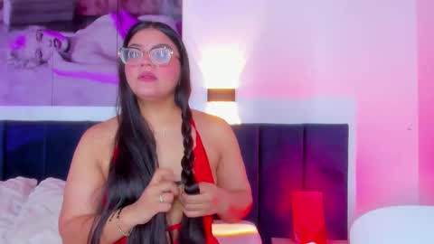 Scarlett Whitmore online show from 11/05/25, 12:05