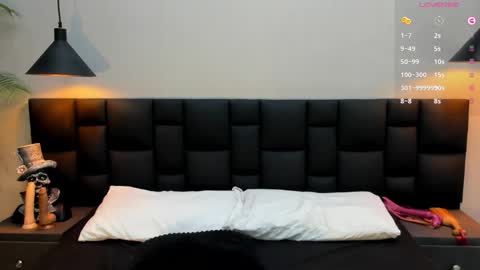 Ines online show from 11/20/25, 11:15