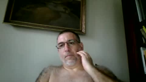 Snapshot of schlosser77 chatting on 10/13/25, 03:01 schlosser77 online show from 10/13/25, 03:01
