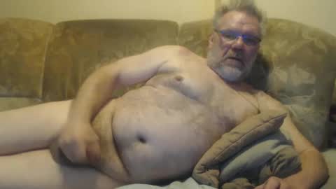 Snapshot of schnapper11 chatting on 02/28/25, 10:52 schnapper11 online show from 02/28/25, 10:52