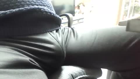 Snapshot of schwanzi_99 chatting on 02/08/25, 04:57 schwanzi online show from 02/08/25, 04:57