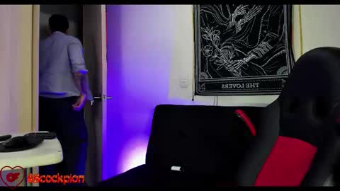 Alejandro help me to reach 200 thumps up online show from 10/19/25, 06:58