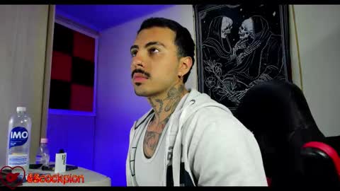 Alejandro help me to reach 200 thumps up online show from 10/21/25, 04:24