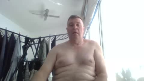 Snapshot of scoobs71 chatting on 09/17/25, 05:31 Scoobs online show from 09/17/25, 05:31