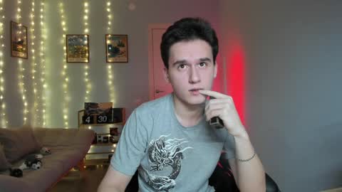 Snapshot of scooby_r chatting on 12/16/24, 02:16 Thomas brunette and Alex blond online show from 12/16/24, 02:16