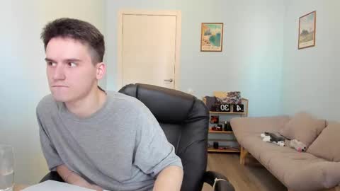 Snapshot of scooby_r chatting on 02/23/25, 12:48 Thomas brunette and Alex blond online show from 02/23/25, 12:48