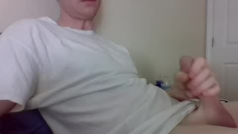 scooter912 online show from 10/17/25, 05:59