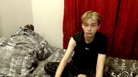 Snapshot of scorpion_250 chatting on 10/31/25, 08:10 Scorpion 250 online show from 10/31/25, 08:10