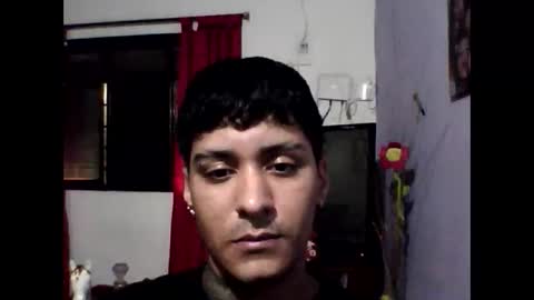 Snapshot of scortt01 chatting on 11/23/25, 03:50 scortt01 online show from 11/23/25, 03:50