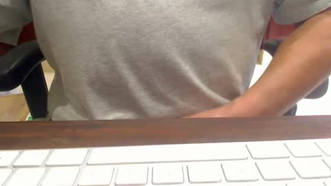 Snapshot of scottalone chatting on 11/09/25, 04:49 Scott online show from 11/09/25, 04:49